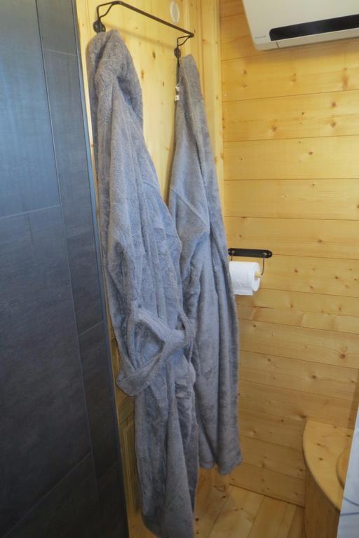 Camping Ferme Des Saules Hotel Bailleul  Ruang foto