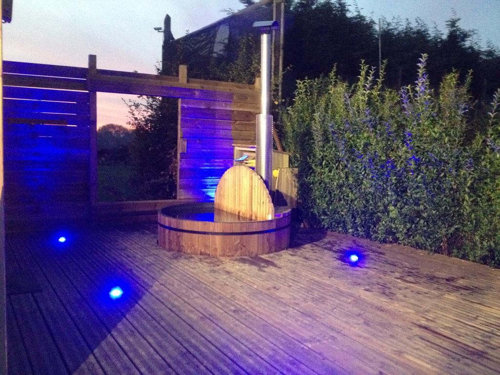 Camping Ferme Des Saules Hotel Bailleul  Ruang foto